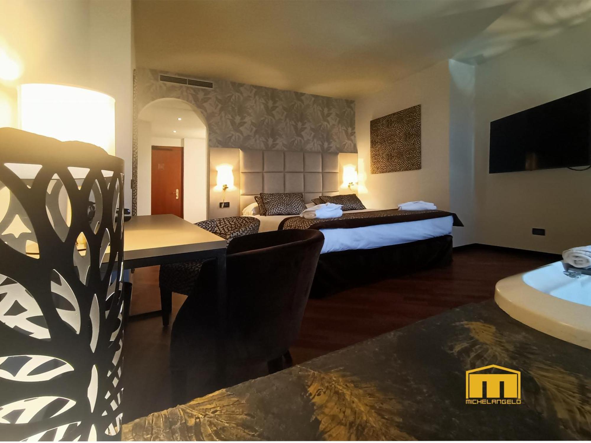Hotel Michelangelo Palace & Spa แตร์นี ภายนอก รูปภาพ